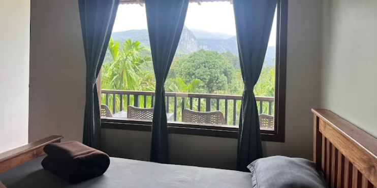 Stay With Us at Vanaba Hillview Homestay