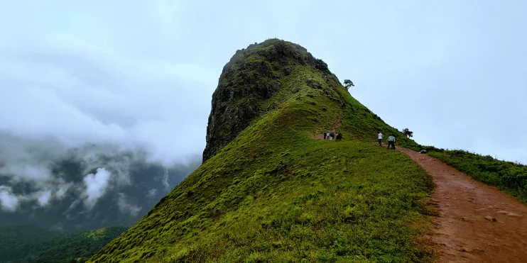 Ettina Bhuja Peak